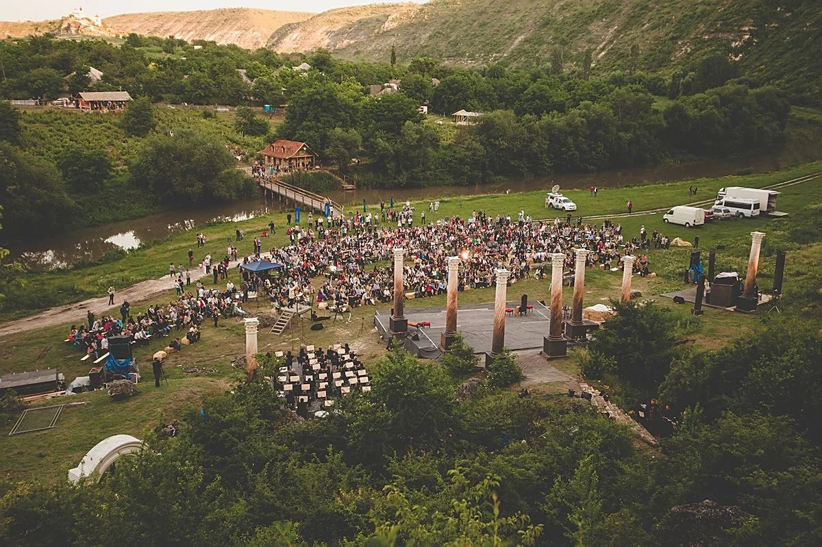 DescOpera outdoor classical music festival in Moldova.