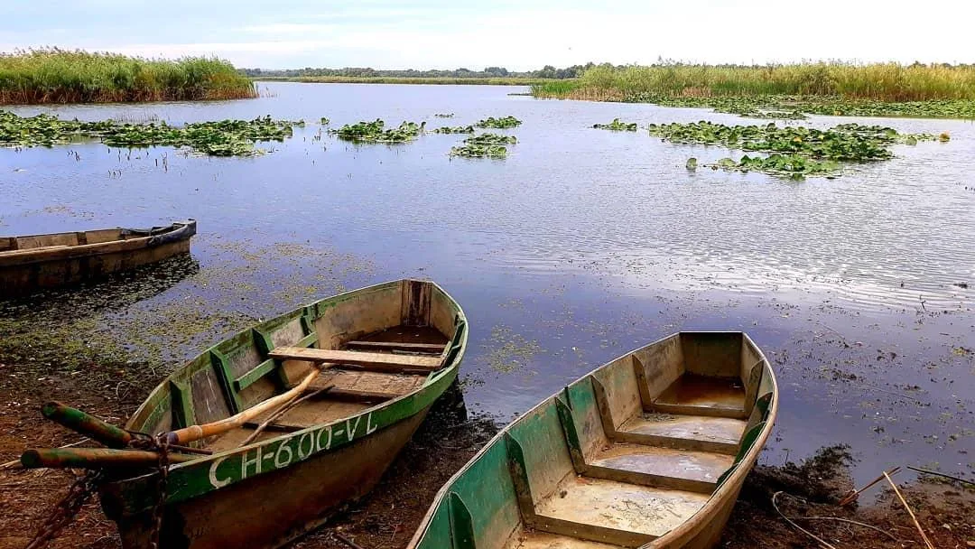 Lacul Beleu în sudul Moldovei.